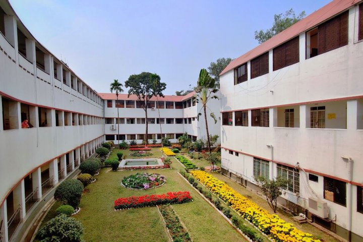 holy family red crescent medical college bangladesh